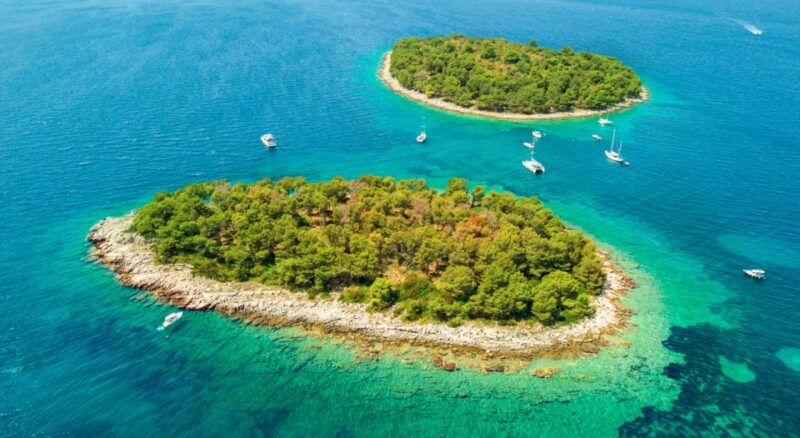 split-trogir-blue-lagoon-and-3-islands-speedboat-tour-2