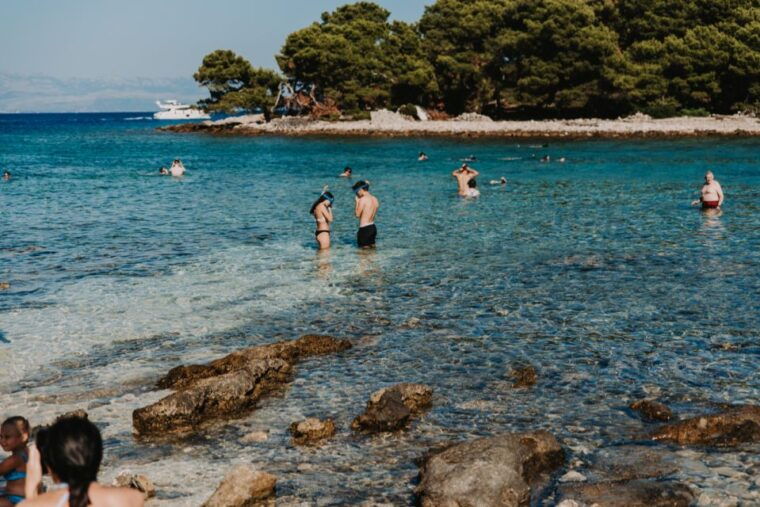split-trogir-blue-lagoon-and-3-islands-speedboat-tour-2