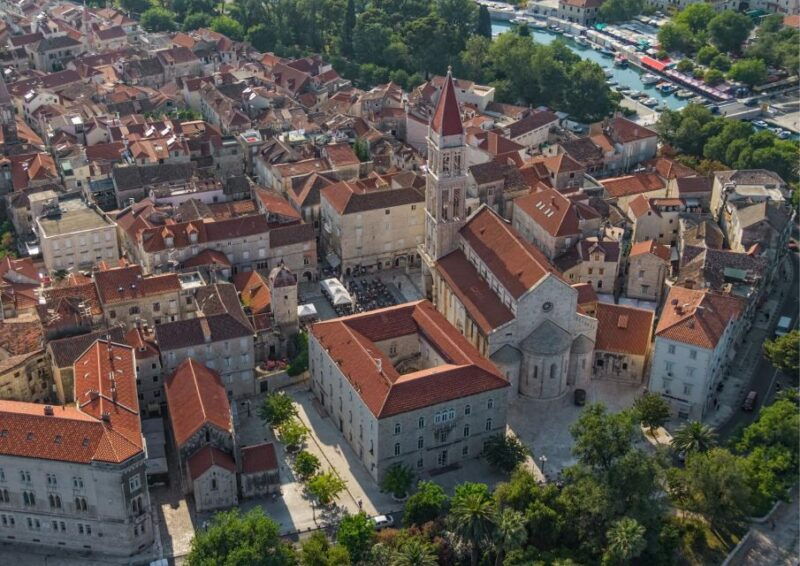 split-trogir-open-top-bus-trip-free-split-walking-tour