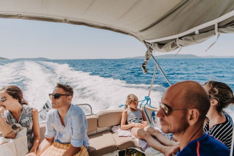 split-trogir-private-blue-lagoon-wine-tasting-boat-tour