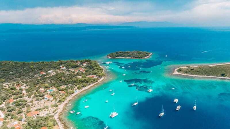 Split: Trogir, Shipwreck & Trogir Boat Tour with Food/Drinks - Key Points
