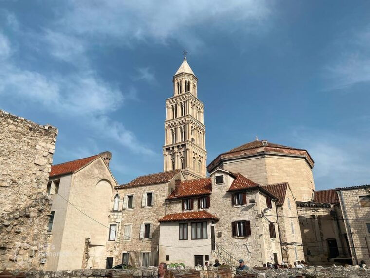 split-walking-tour-with-history-professor