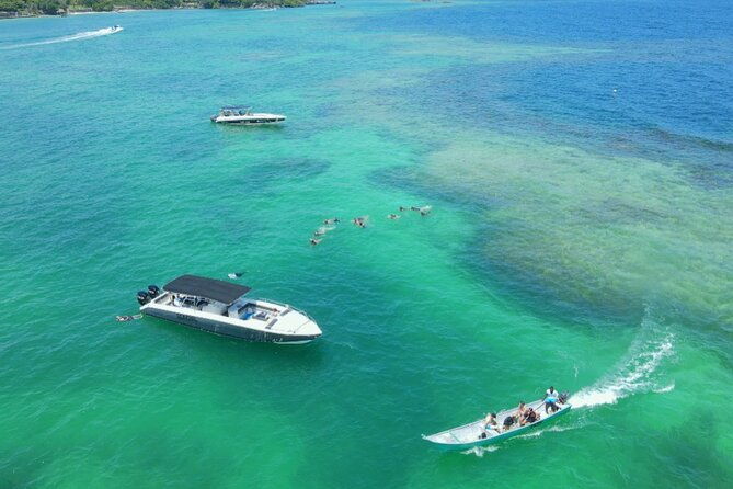 sport-boat-rosario-island-lunch-on-private-island-cholon-baru