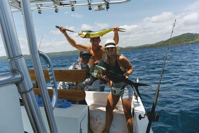 sport-fishing-at-el-coco-in-guanacaste-inshore-half-day-tour-in-the-pacific-side