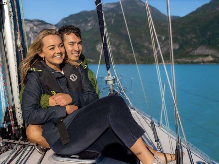 squamish-hands-on-howe-sound-sailing-adventure