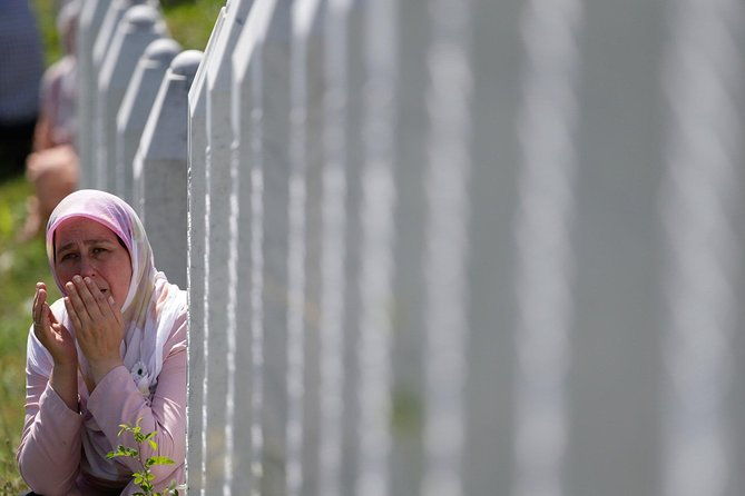 srebrenica-genocide-memorial-study-tour-day-tour-from-sarajevo