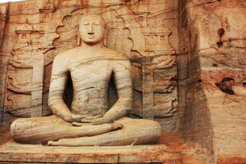 sri-lanka-3-day-private-tour-temples-wildlife-hill-country