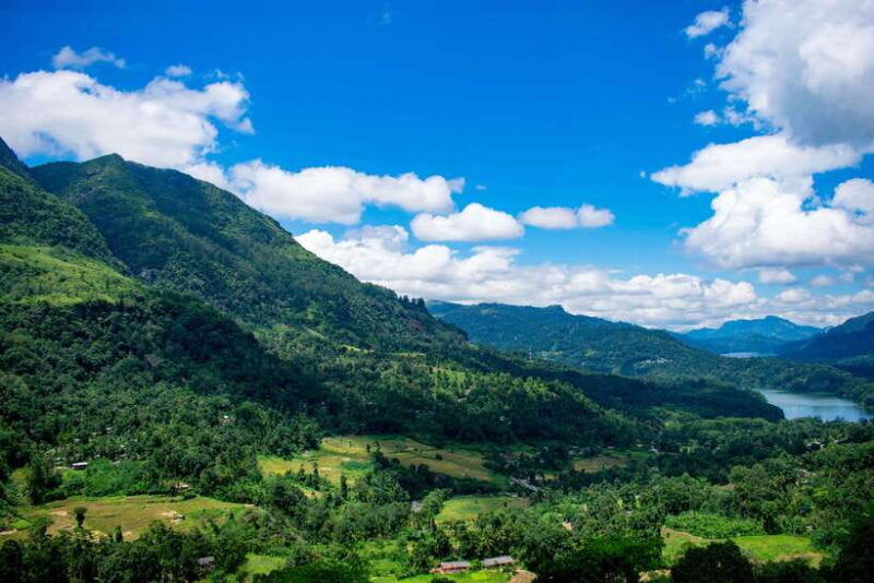 sri-lanka-4-day-tour-ancient-ruins-wildlife-hill-country