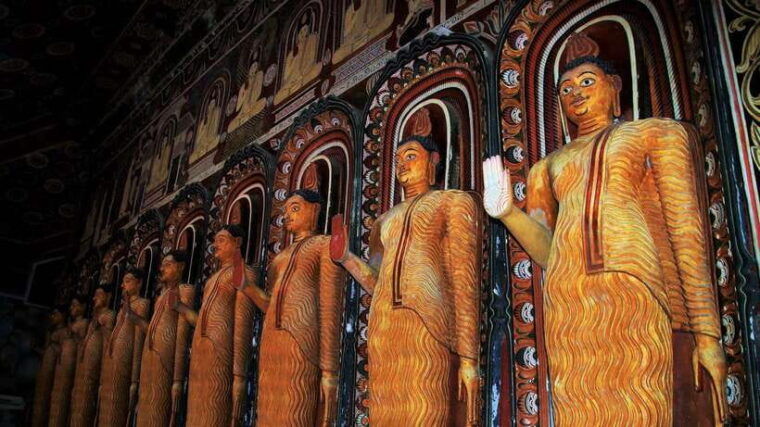 sri-lanka-4-day-tour-ancient-ruins-wildlife-hill-country