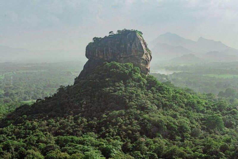 sri-lanka-4n5day-guided-full-tour-with-hotel-accommodations