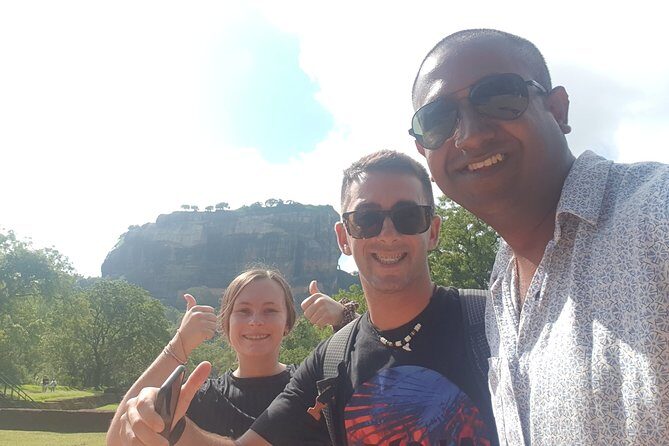 Sri lanka Airport (BIA CMB) to Colombo City Private Transfer Pickup And Drop - FAQ