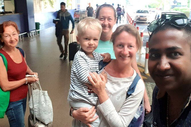 Sri Lanka Airport (BIA) to Weligama / Midigama Pickup And Drop|Private Transfer - Who Should Consider This Transfer?