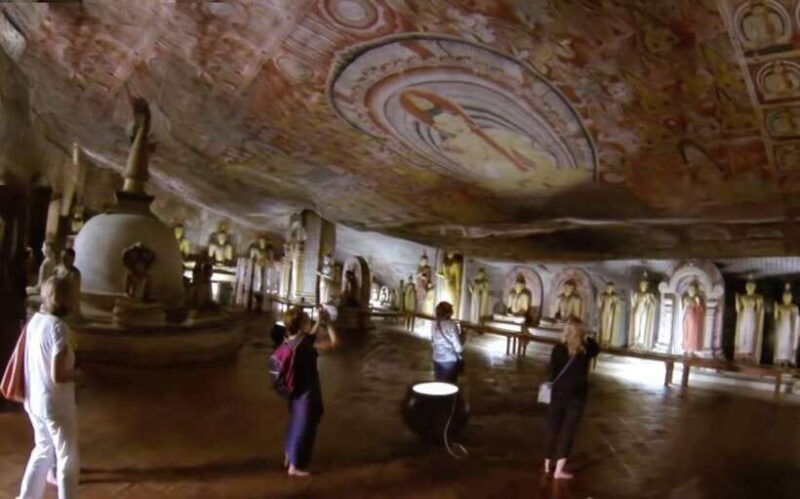 sri-lanka-cultural-triangle-hill-country-and-aborigines