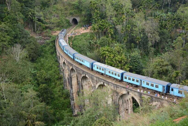 sri-lanka-cultural-triangle-hill-country-and-aborigines