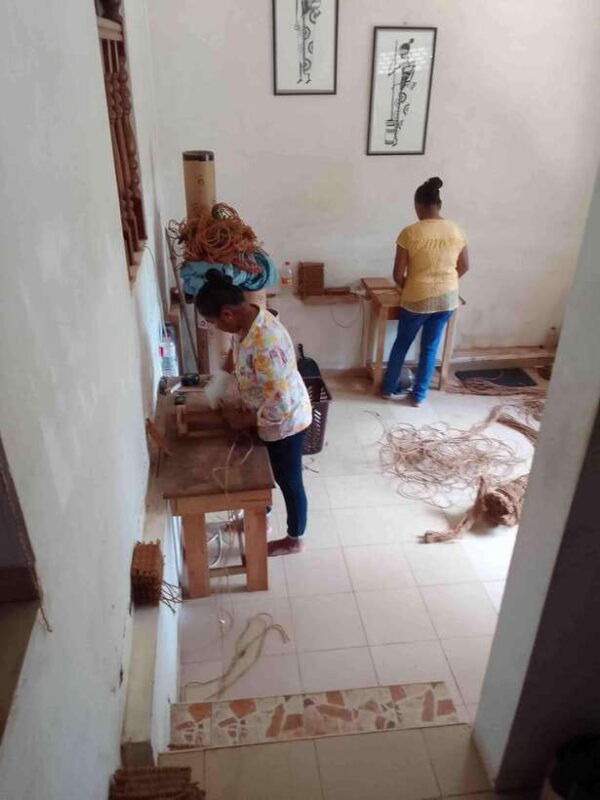 sri-lanka-nature-design-handmade-product-manufacturing-tour