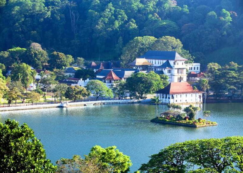 Sri Lanka Private 2-day Tour:Train Trip, Kandy, Nuwara Eliya - Who is This Tour Best For?