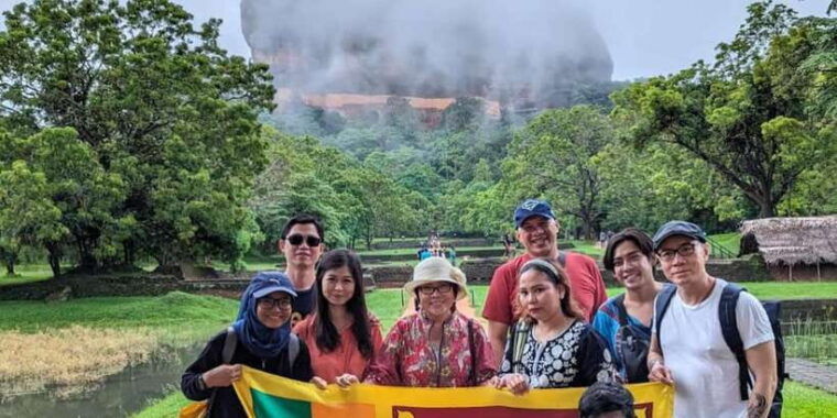 sri-lanka-private-tour-package-10-days-and-luxury-hotel