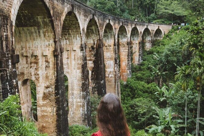 Sri Lanka Round Tour-Sigiriya, Ella Train Ride Safari Adventure - Who Will Love This Tour?