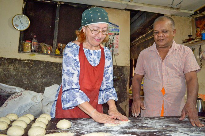 Sri Lankan Traditional Bakery Experience from Panadura - Key Points