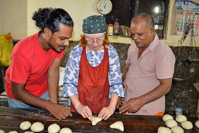 Sri Lankan Traditional Bakery Experience from Panadura - A Deep Dive into the Bakery Tour