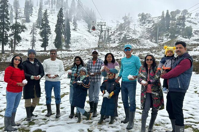 Srinagar Airport to Dal Lake Taxi Service - Who Will Benefit Most From This Experience?