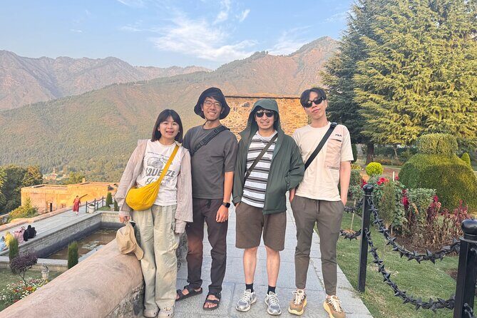 Srinagar Cycling Day Tour Explore Mughal Gardens and More - What Reviewers Say