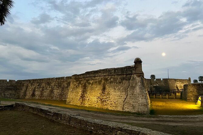 st-augustine-ghost-tour-on-premium-electric-golf-cart