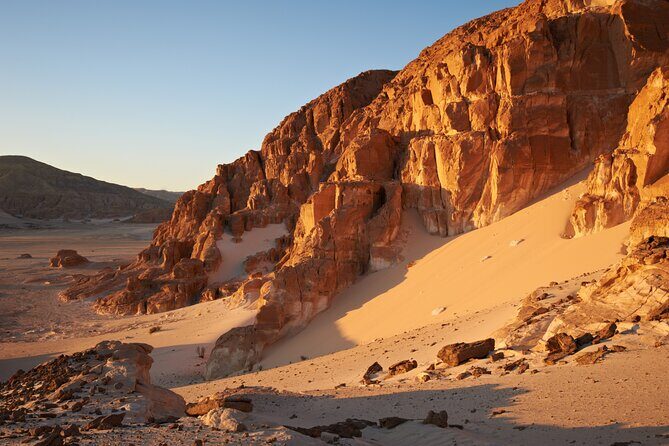 St. Catherine & Moses Mountain Sunrise Bus Tour with Breakfast - Key Points