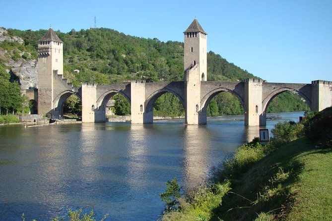 st-cirq-lapopie-and-pech-merle-cavern-tour-from-toulouse-2