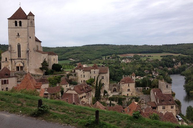 st-cirq-lapopie-and-pech-merle-cavern-tour-from-toulouse-2