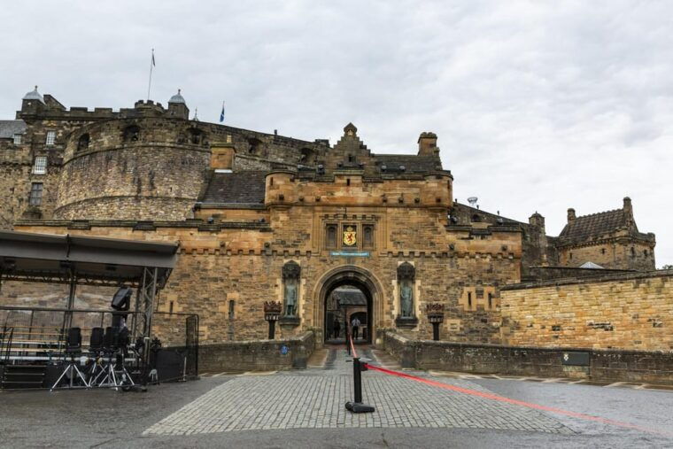 st-giles-cathedral-and-edinburgh-old-town-private-tour