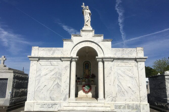 st-louis-cemetery-no-3-walking-tour