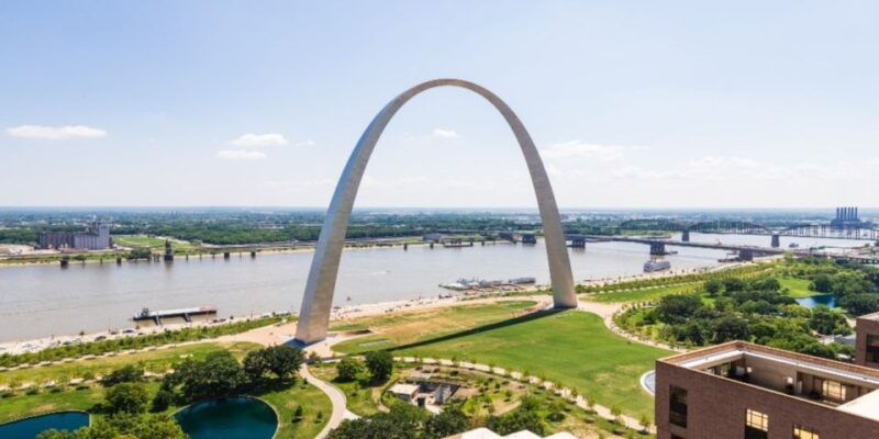 st-louis-guided-tour-with-boat-cruise-and-helicopter-ride
