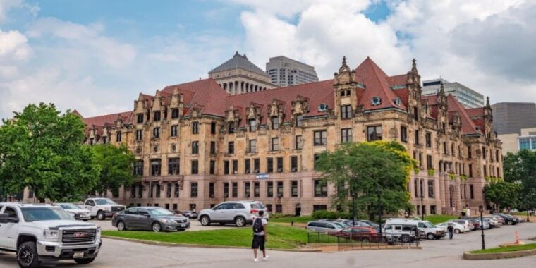 st-louis-guided-tour-with-boat-cruise-and-helicopter-ride
