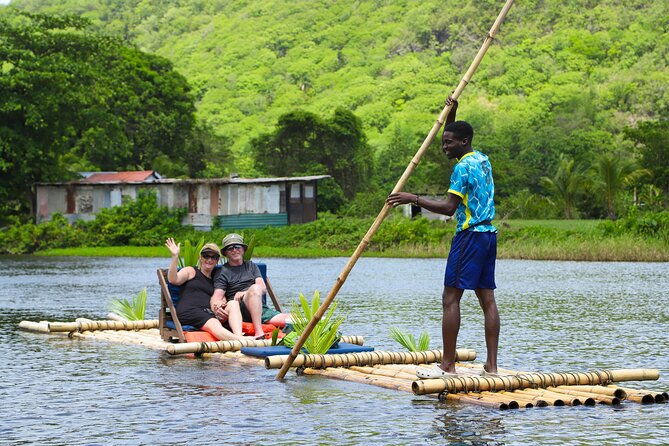 st-lucia-private-bamboo-rafting-experience