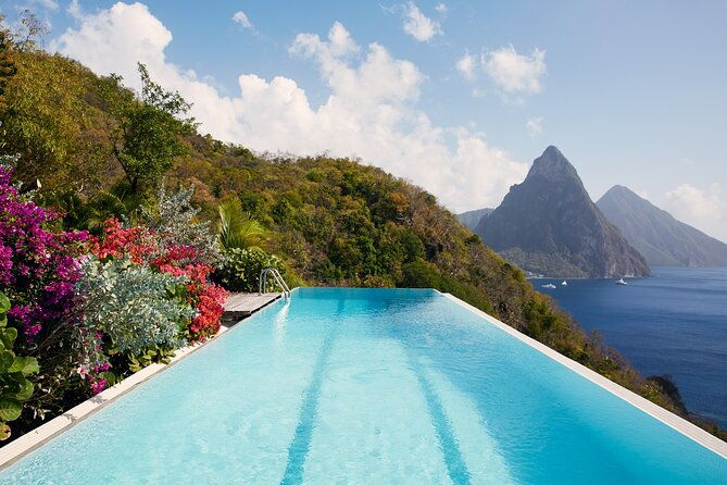 st-lucia-sulphur-springs-diamond-botanical-gardens-waterfalls