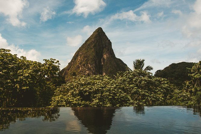 st-lucia-west-coast-airport-transfer-see-the-pitons
