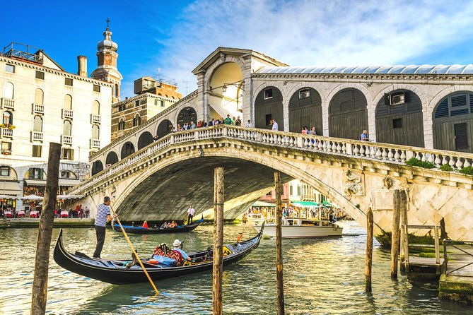 st-marks-basilica-guided-tour-with-venice-canals-gondola-ride