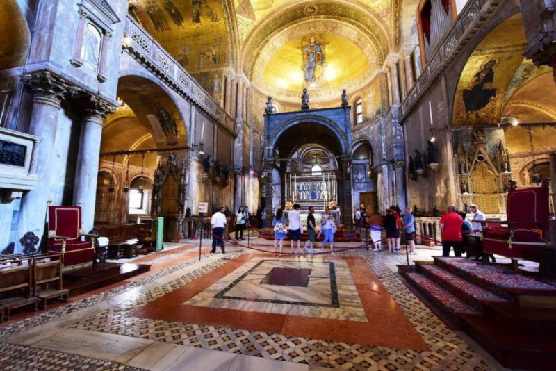 st-marks-basilica-skip-the-line-entrance-mosaic-workshop