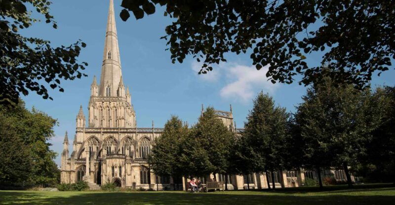 st-mary-redcliffe-church-bristol-guided-tour