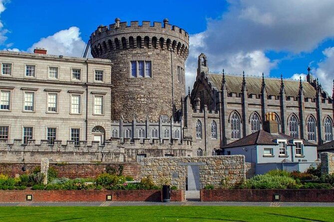 st-patricks-cathedral-book-of-kells-and-dublin-castle-tour