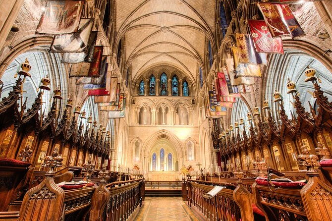 st-patricks-cathedral-book-of-kells-and-dublin-castle-tour
