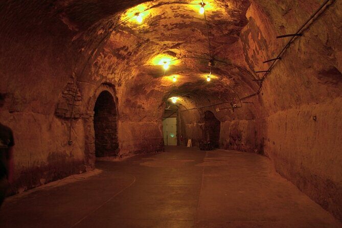 St. Paul Historic Cave Tour - What Do Travelers Love Most?