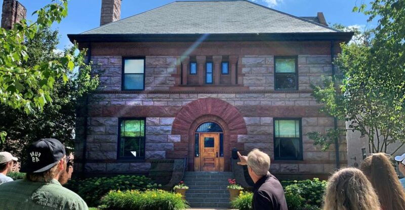 st-paul-private-walking-tour-summit-ave-victorian-homes