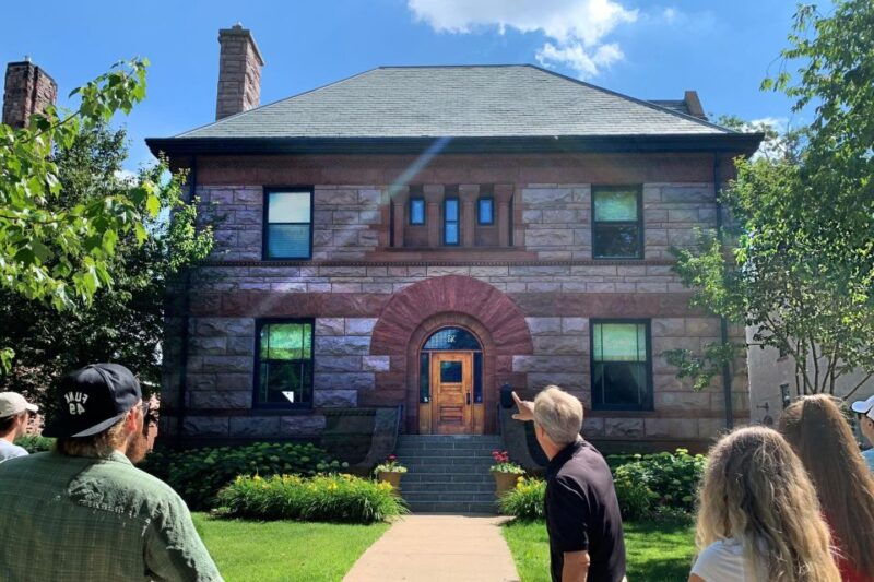 st-paul-private-walking-tour-summit-ave-victorian-homes