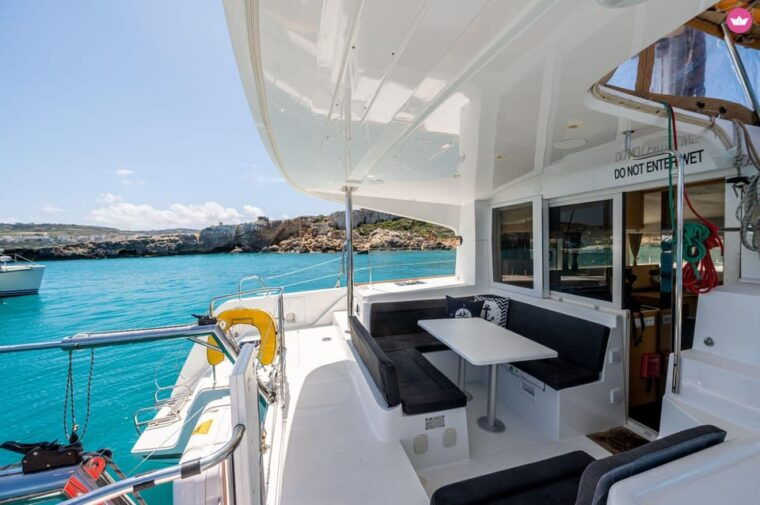st-pauls-bay-half-day-luxury-catamaran-tour-with-drinks