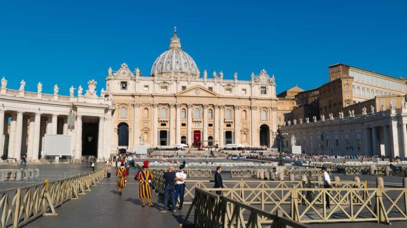 St.Peter's Basilica: Express Guided Tour & Underground Tomb - Is This Tour Right for You?