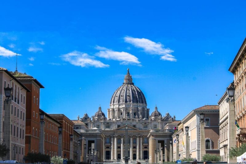 st-peters-basilica-guided-tour-with-priority-access