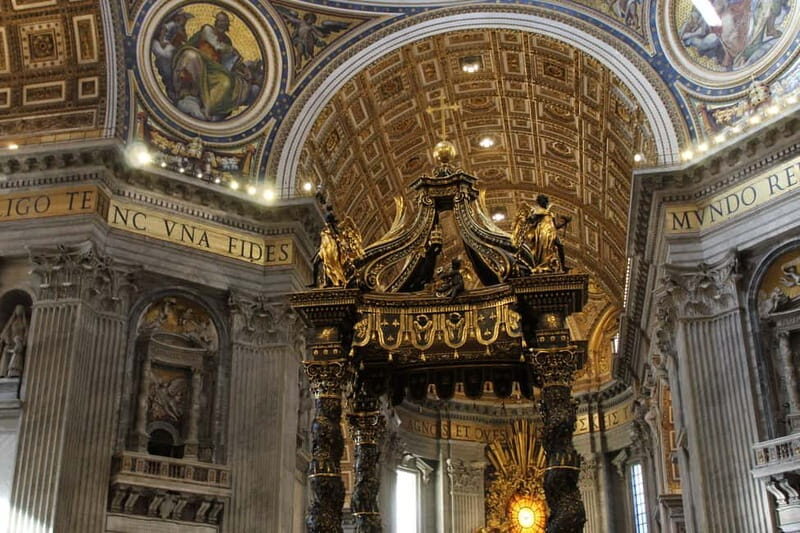 St. Peter's Basilica: Hosted Entrance & Digital Audioguide - Key Points
