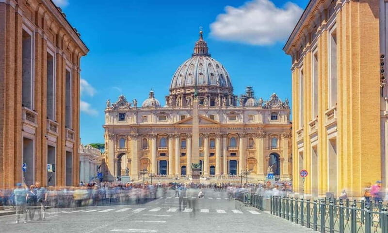 St.Peter's Basilica private guided tour with skip the line - Key Points